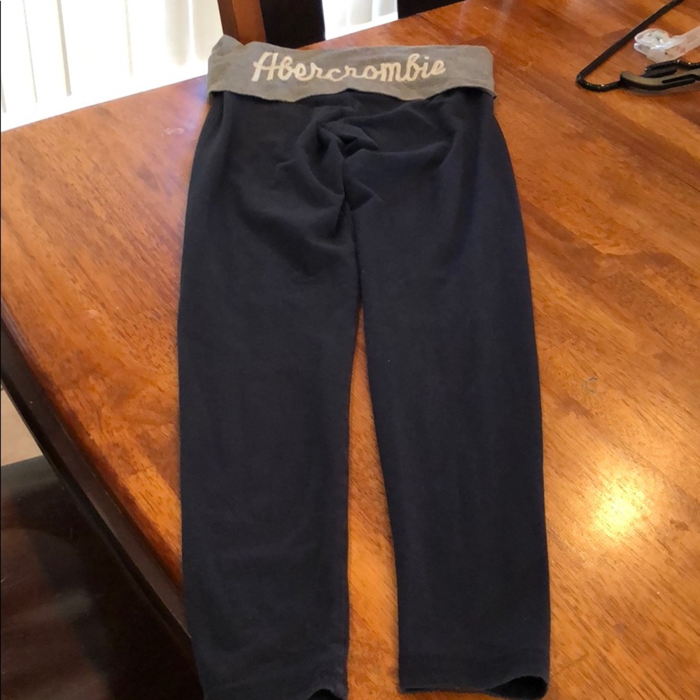 Navy blue leggings